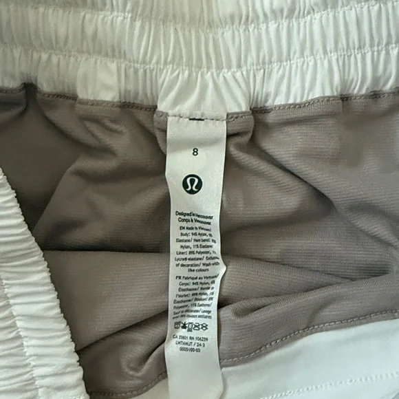 NWT Lululemon Hotty Hot HR Short 4” - Size 8 - Picture 3 of 6